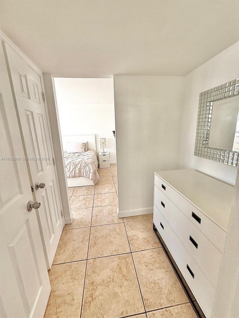 1881 Washington Ave, Unit 8D, Miami Beach, FL 33139 Photo
