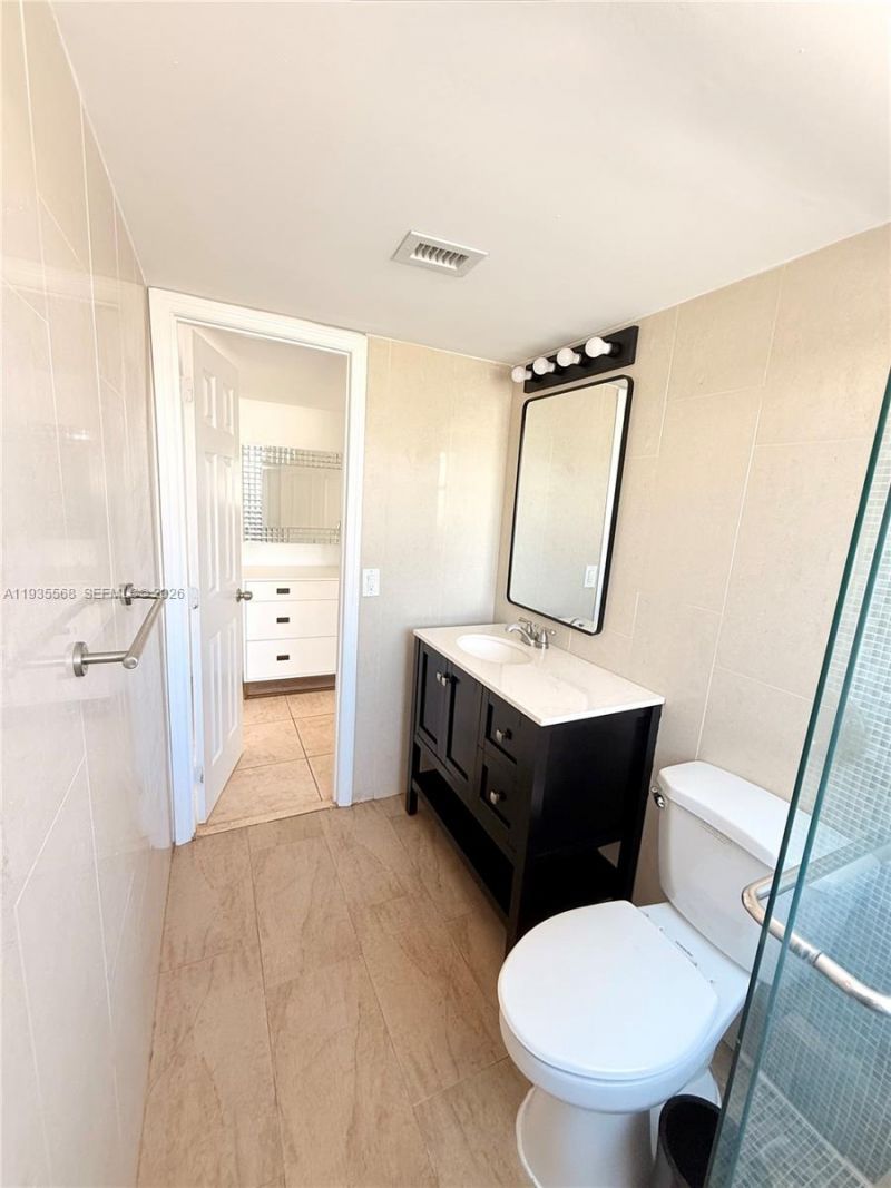 1881 Washington Ave, Unit 8D, Miami Beach, FL 33139 Photo