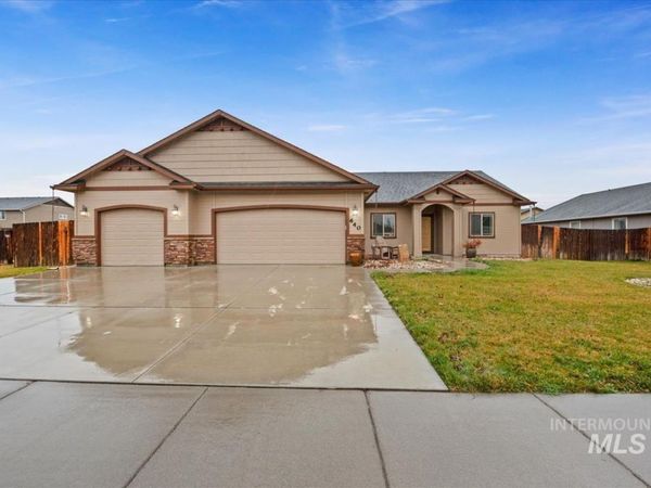 640 SW Miner, Mountain Home, ID 83647