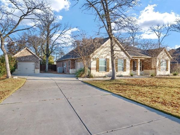 115 Spanish Oak Drive, Krugerville, TX 76227