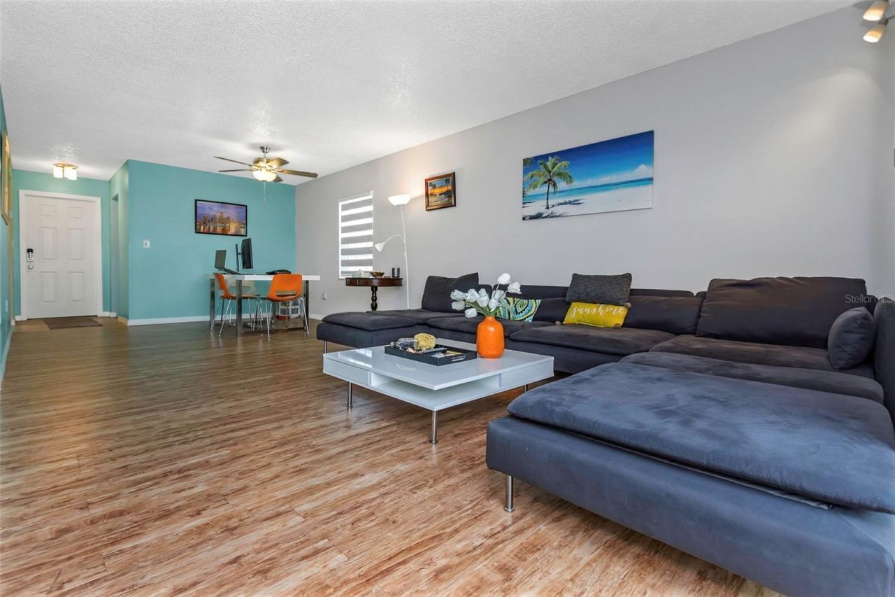 1900 68th Street N, Unit 110, Saint Petersburg, FL 33710 Photo