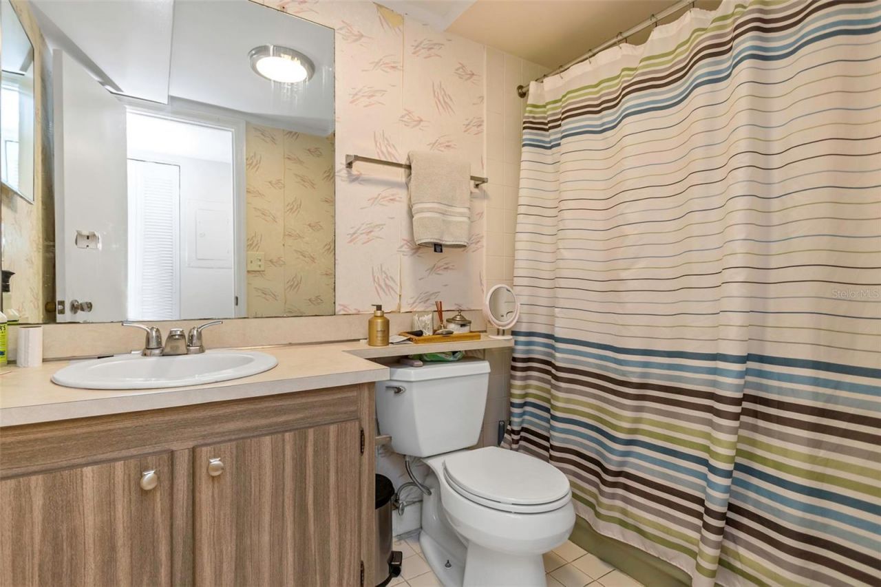 1900 68th Street N, Unit 110, Saint Petersburg, FL 33710 Photo