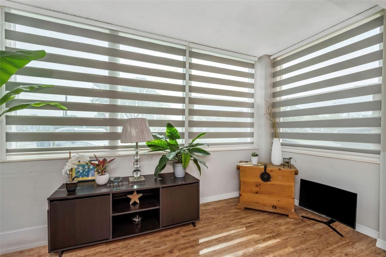 1900 68th Street N, Unit 110, Saint Petersburg, FL 33710 Photo