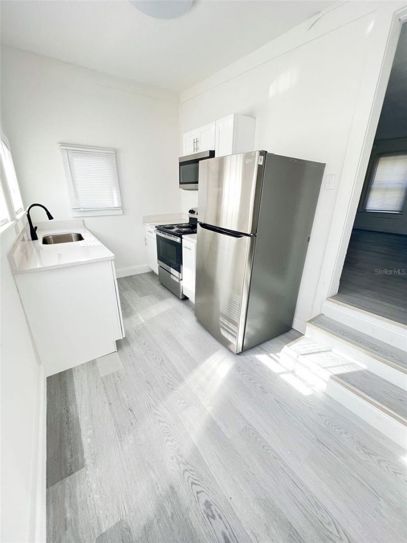 205 S Grove Street, Eustis, FL 32726 Photo