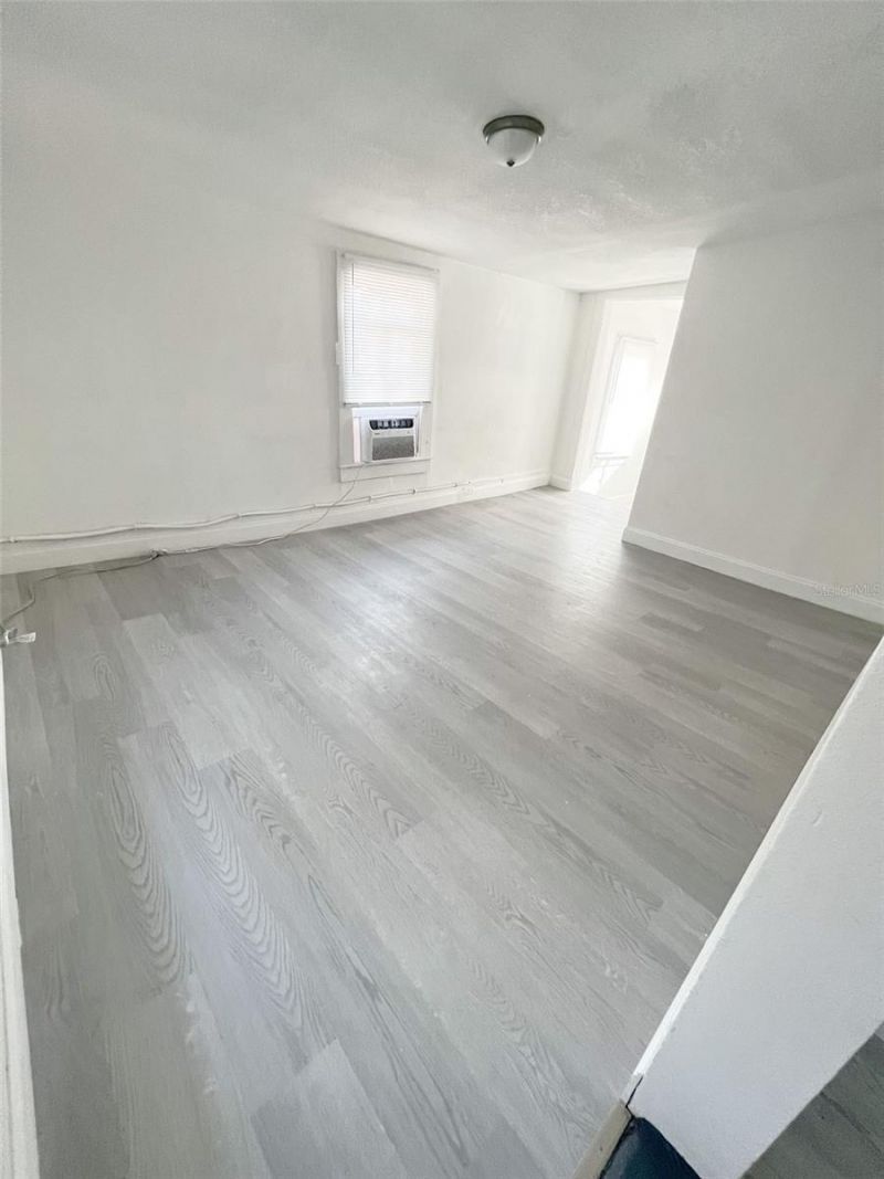 205 S Grove Street, Eustis, FL 32726 Photo