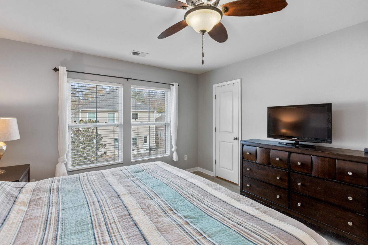 3857 Annapolis Way Photo 23