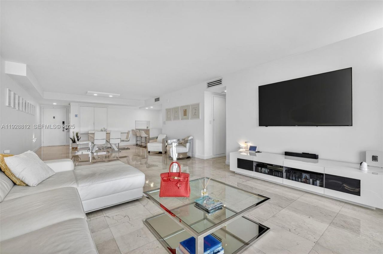 9250 W Bay Harbor Dr , Unit 5D, Bay Harbor Islands, FL 33154 Photo