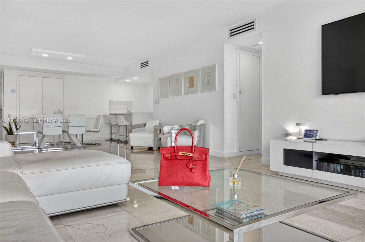 9250 W Bay Harbor Dr , Unit 5D, Bay Harbor Islands, FL 33154 Photo