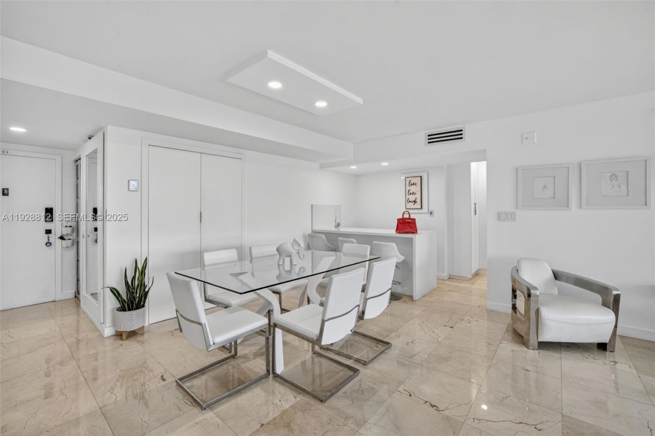 9250 W Bay Harbor Dr , Unit 5D, Bay Harbor Islands, FL 33154 Photo