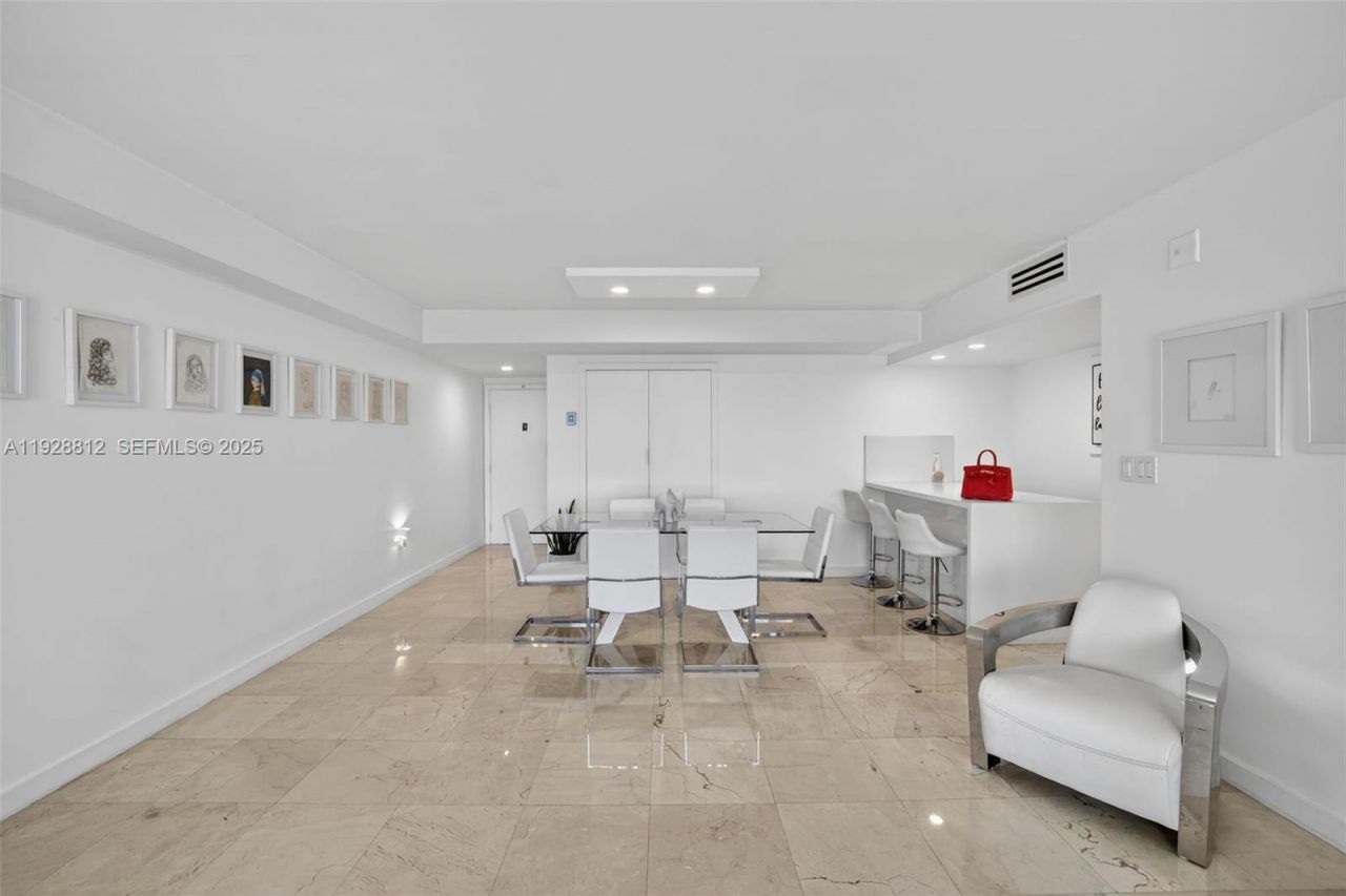 9250 W Bay Harbor Dr , Unit 5D, Bay Harbor Islands, FL 33154 Photo