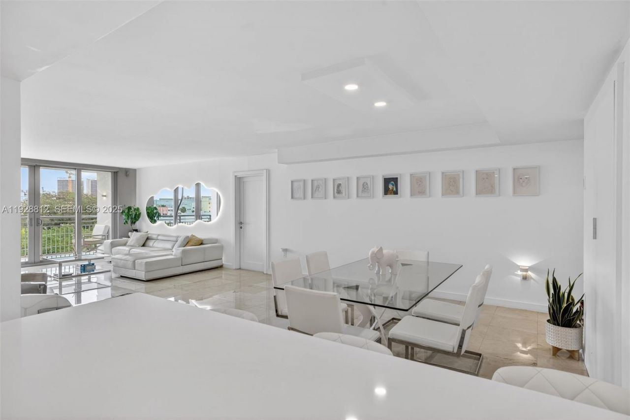 9250 W Bay Harbor Dr , Unit 5D, Bay Harbor Islands, FL 33154 Photo