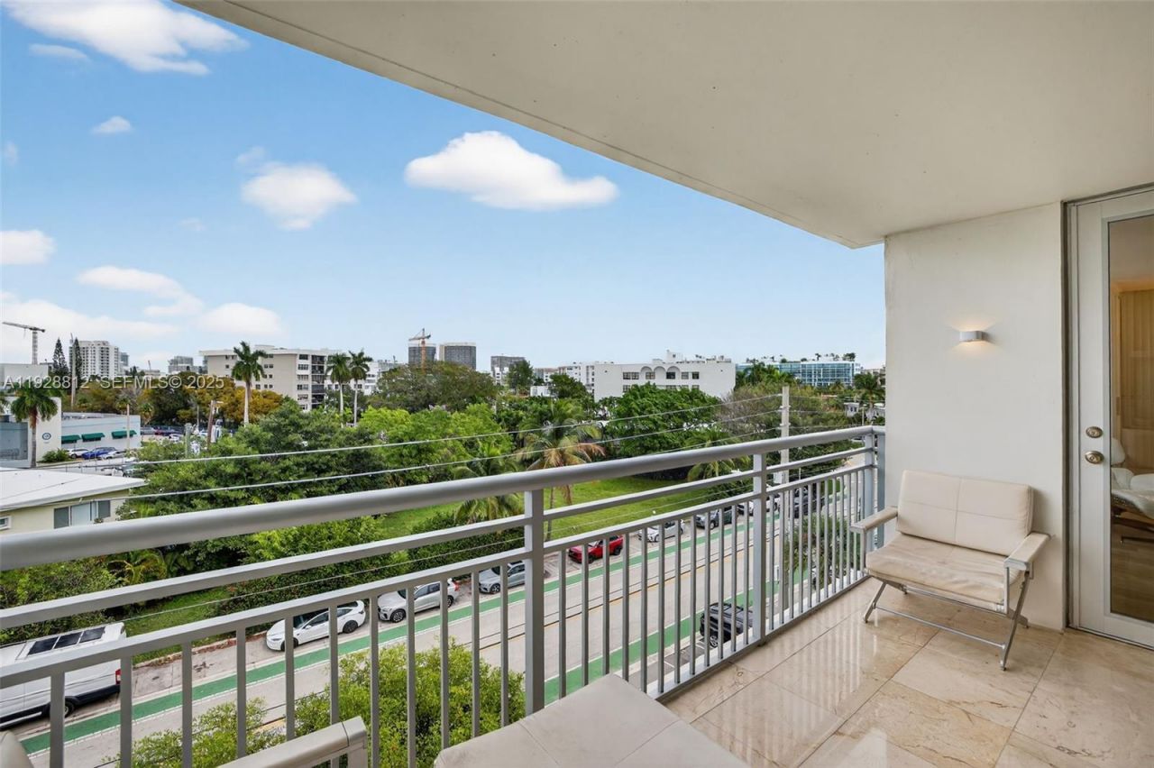 9250 W Bay Harbor Dr , Unit 5D, Bay Harbor Islands, FL 33154 Photo