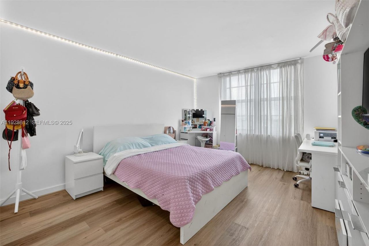 9250 W Bay Harbor Dr , Unit 5D, Bay Harbor Islands, FL 33154 Photo