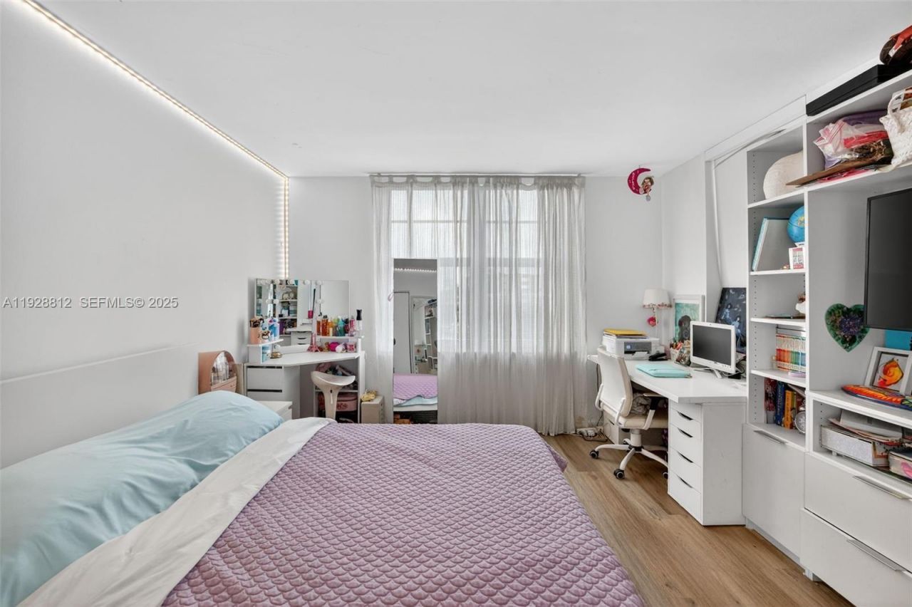 9250 W Bay Harbor Dr , Unit 5D, Bay Harbor Islands, FL 33154 Photo