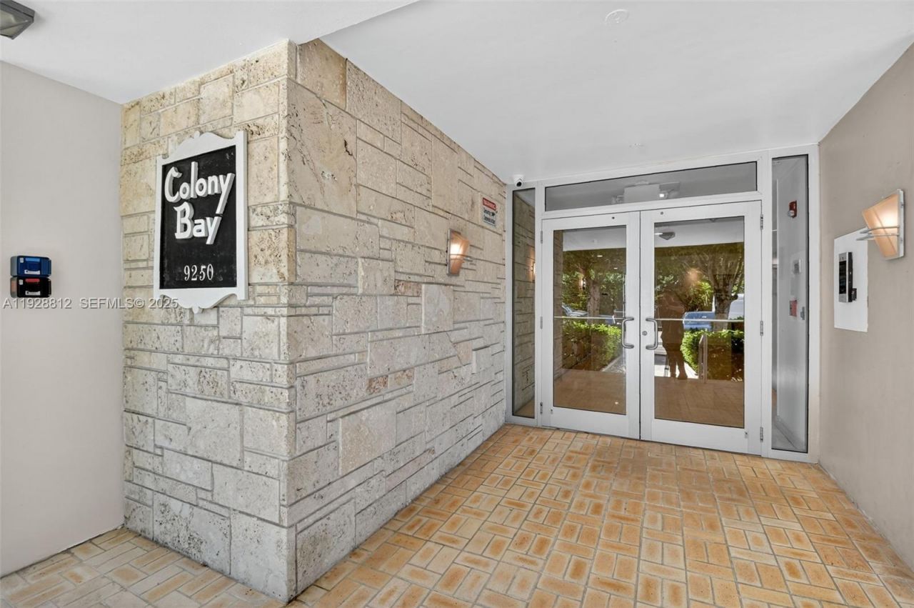 9250 W Bay Harbor Dr , Unit 5D, Bay Harbor Islands, FL 33154 Photo