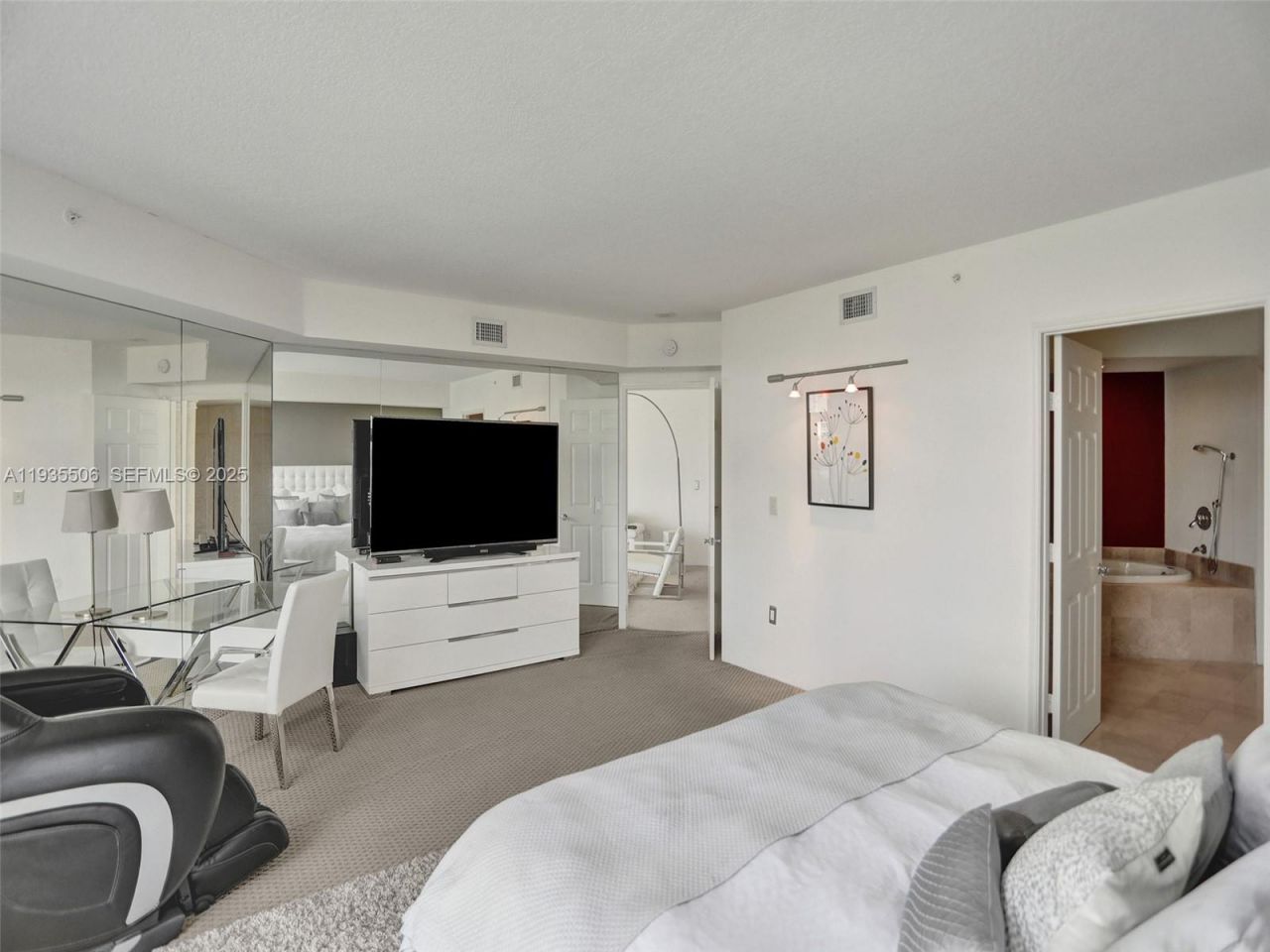 3370 Hidden Bay Dr, Unit 508, Aventura, FL 33180 Photo