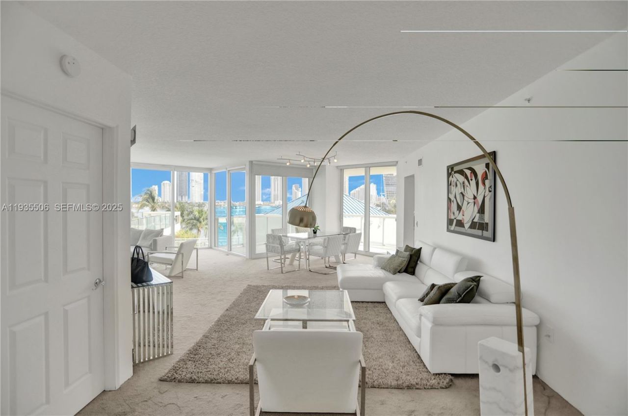 3370 Hidden Bay Dr, Unit 508, Aventura, FL 33180 Photo