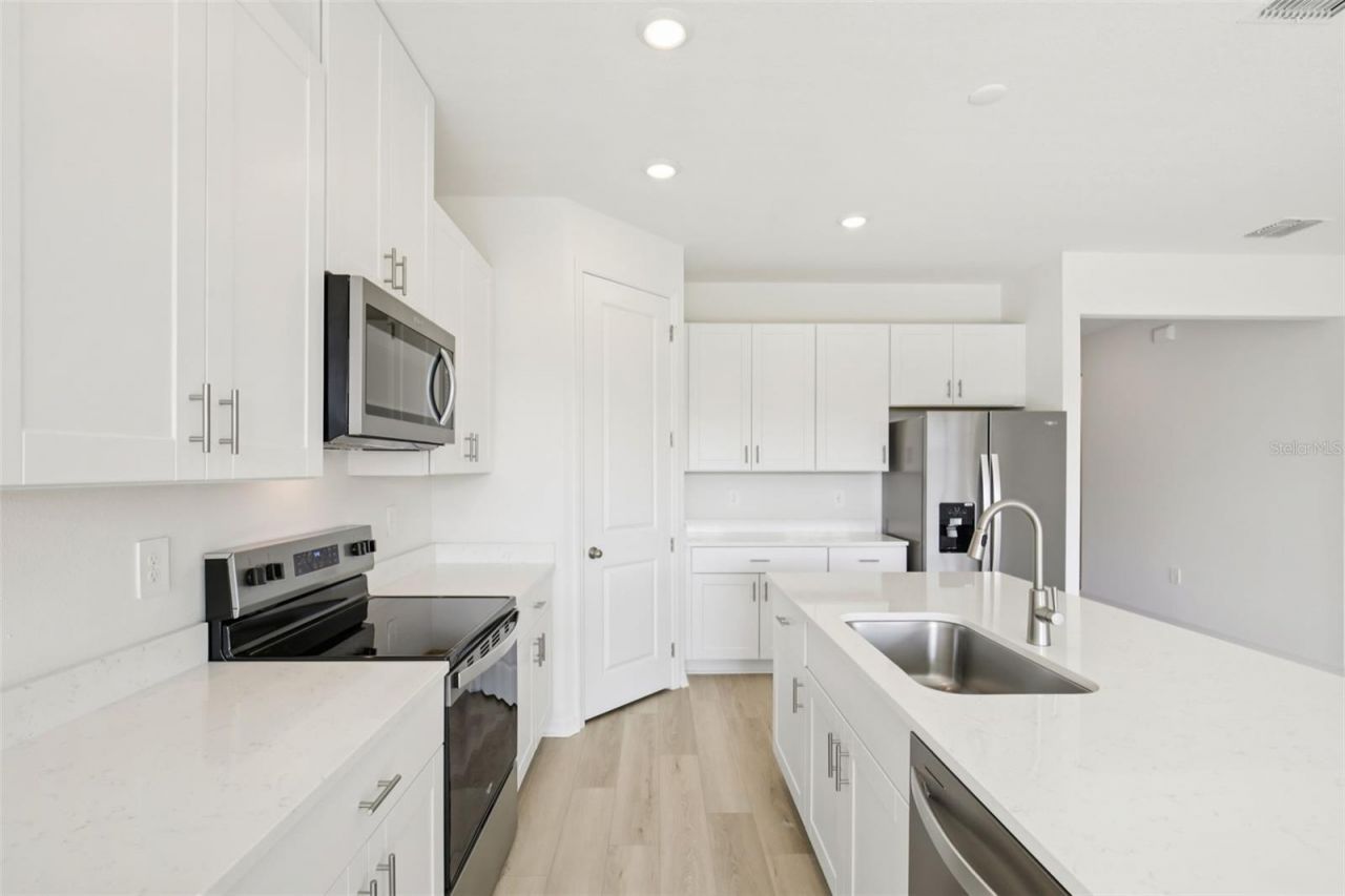 13318 Shellmore Avenue, Palmetto, FL 34221 Photo