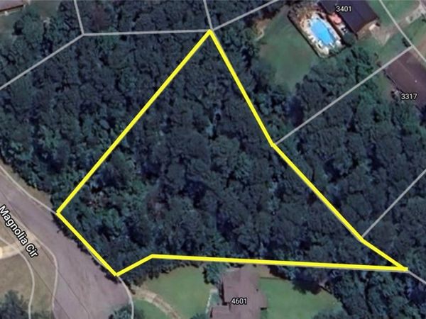 4605 Magnolia Circle, Northport, AL 35473