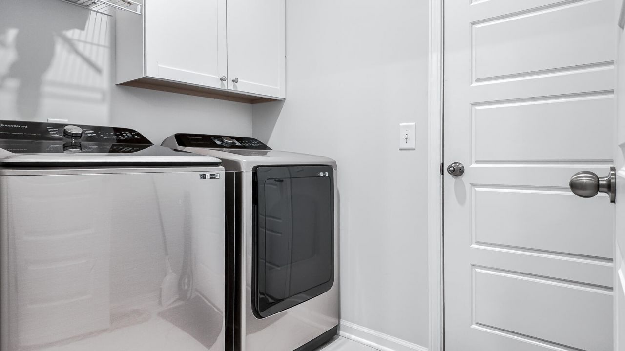 496 Minim Street Photo 25