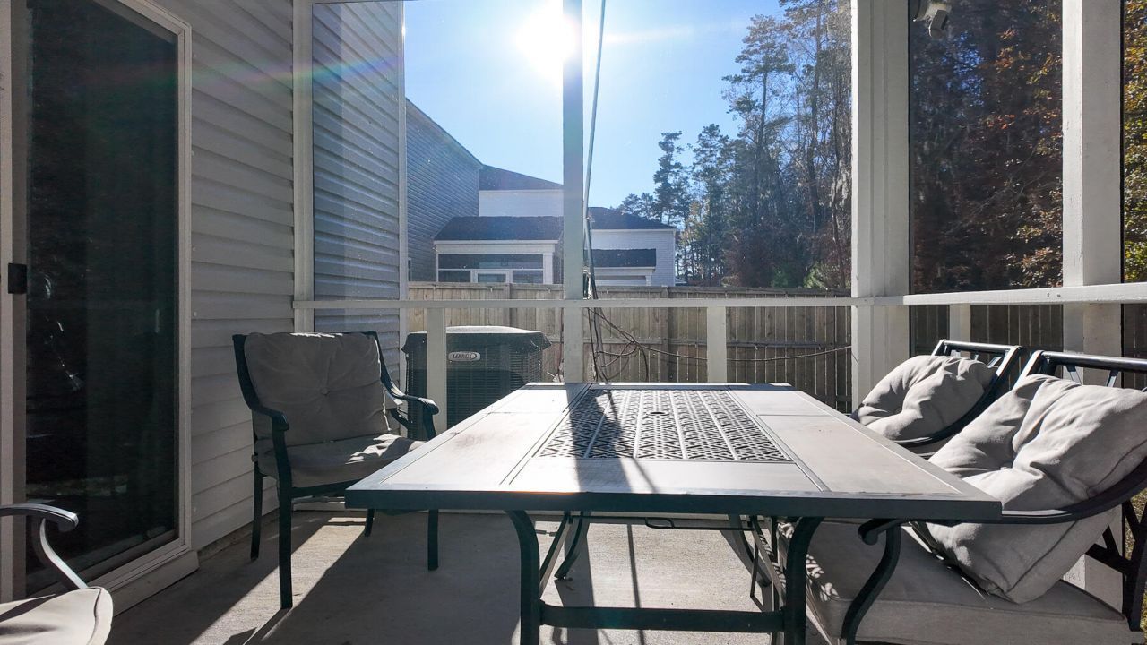 496 Minim Street Photo 26