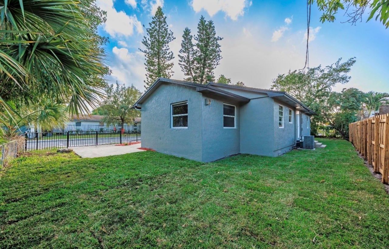 800 NW 6th Avenue, Pompano Beach, FL 33060 Photo