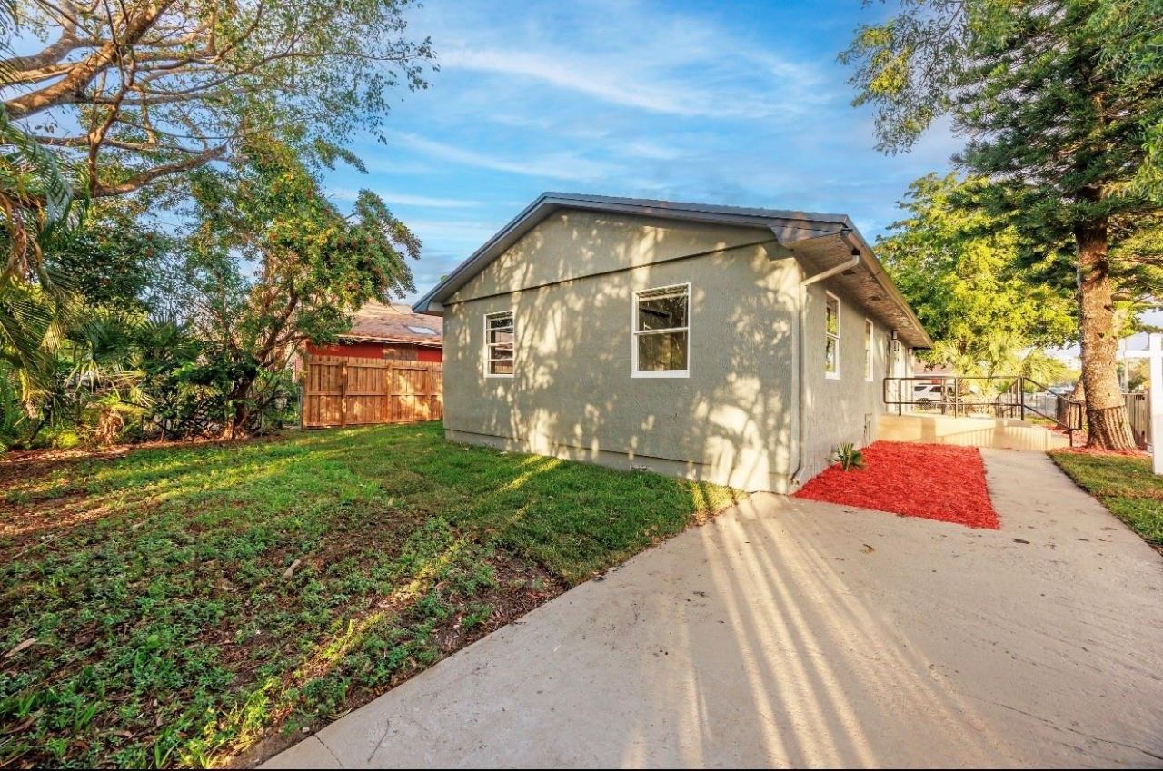 800 NW 6th Avenue, Pompano Beach, FL 33060 Photo