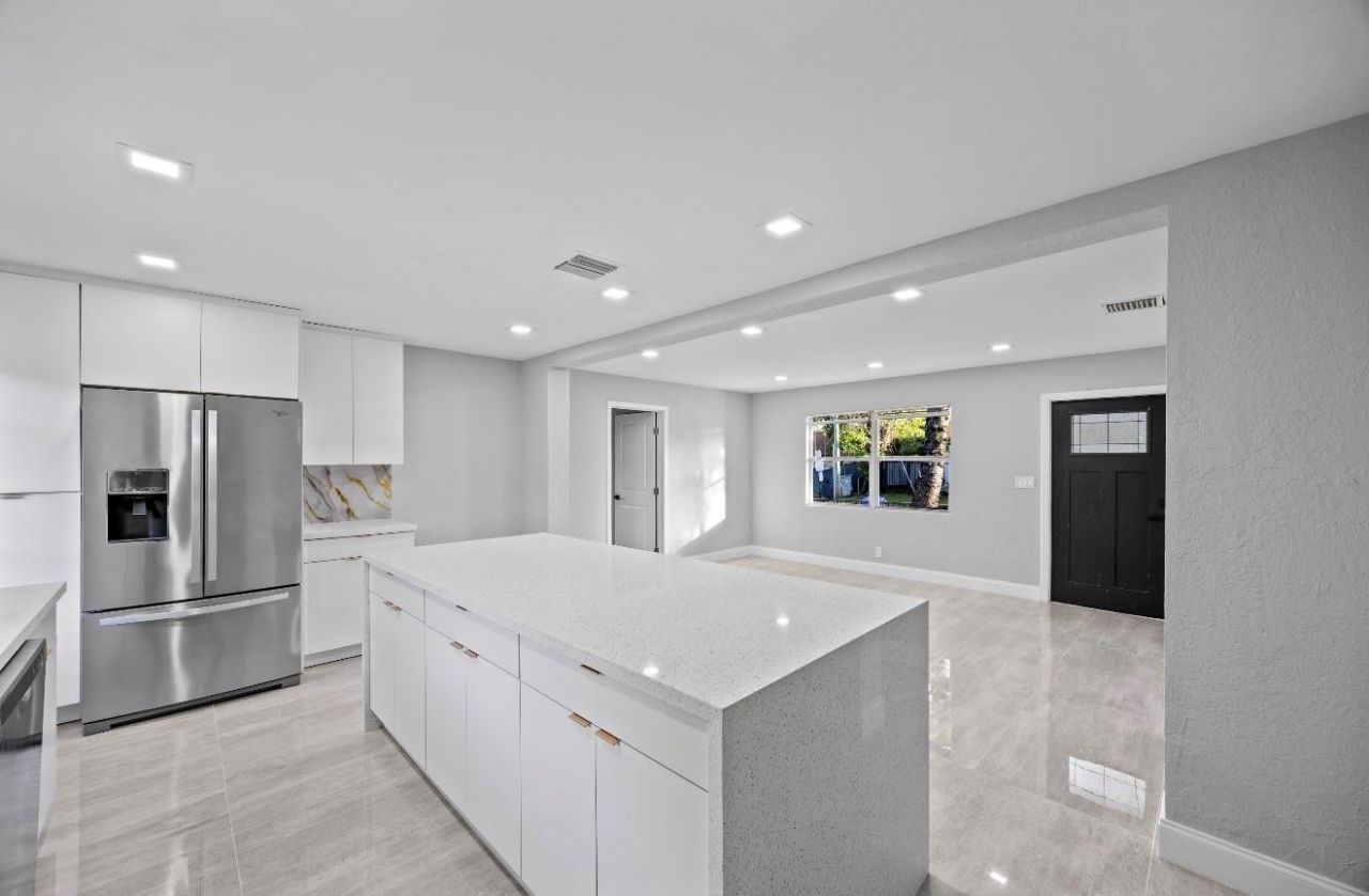 800 NW 6th Avenue, Pompano Beach, FL 33060 Photo