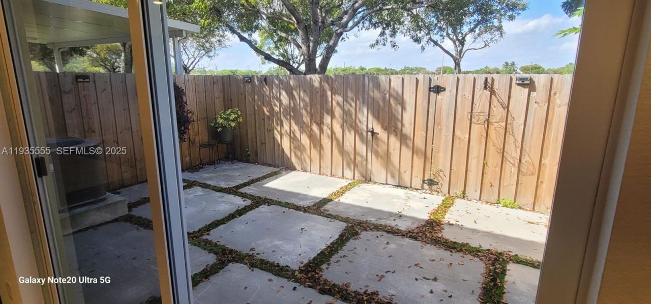 2459 SE 10th St , Homestead, FL 33035 Photo