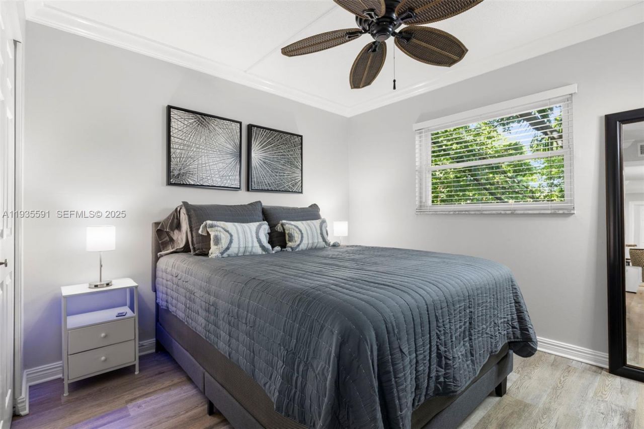 1125 NE 16th Pl, Unit 209, Fort Lauderdale, FL 33305 Photo