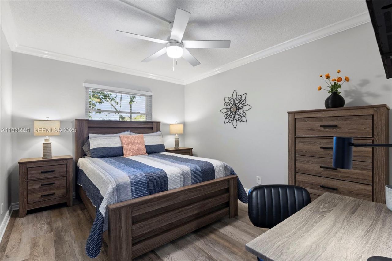 1125 NE 16th Pl, Unit 209, Fort Lauderdale, FL 33305 Photo