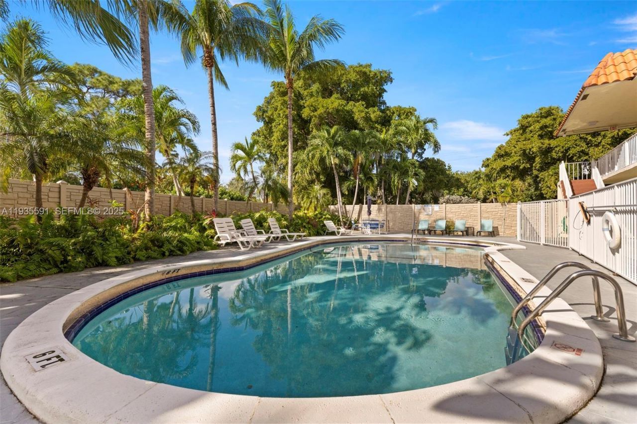 1125 NE 16th Pl, Unit 209, Fort Lauderdale, FL 33305 Photo