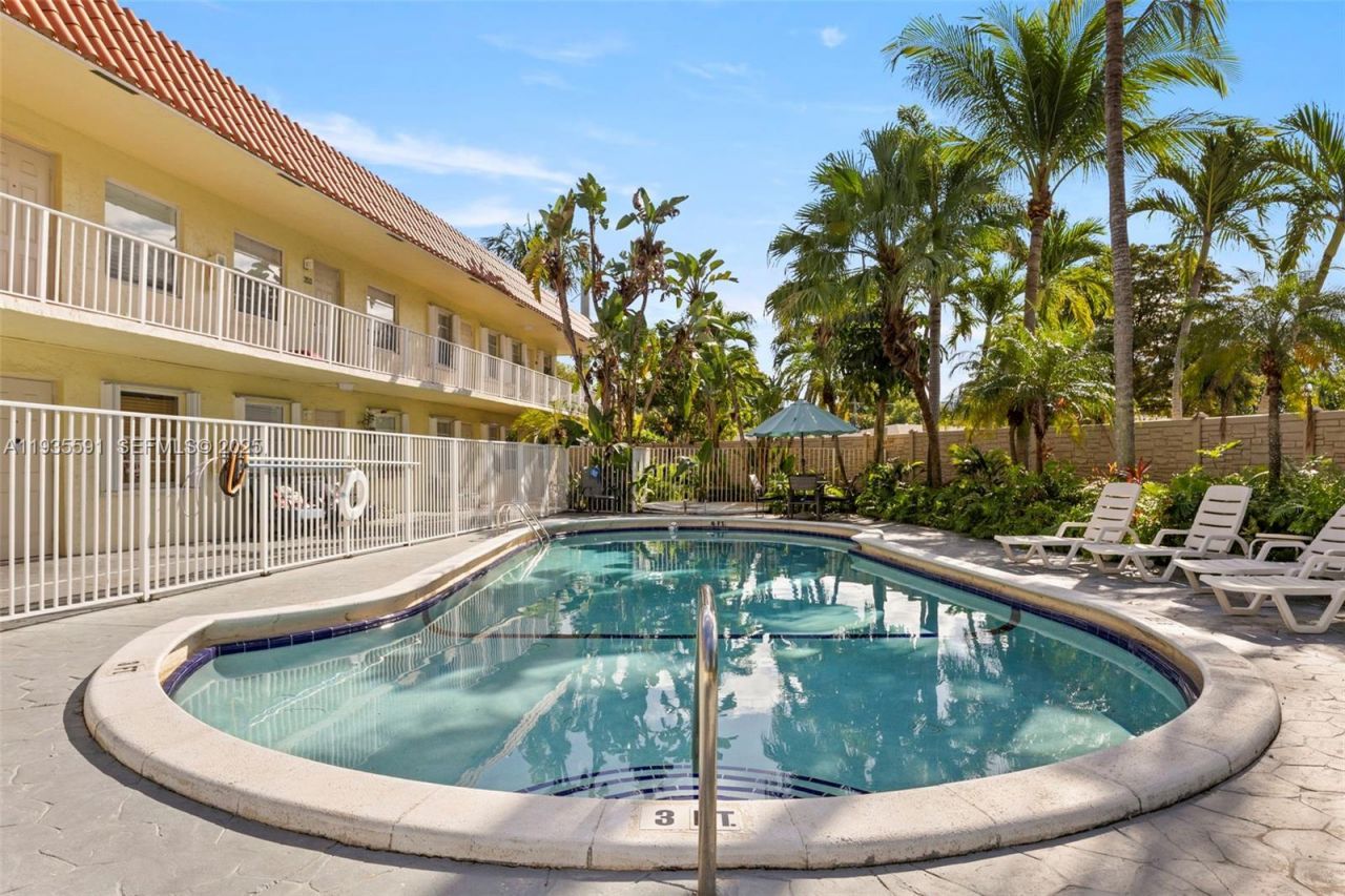 1125 NE 16th Pl, Unit 209, Fort Lauderdale, FL 33305 Photo