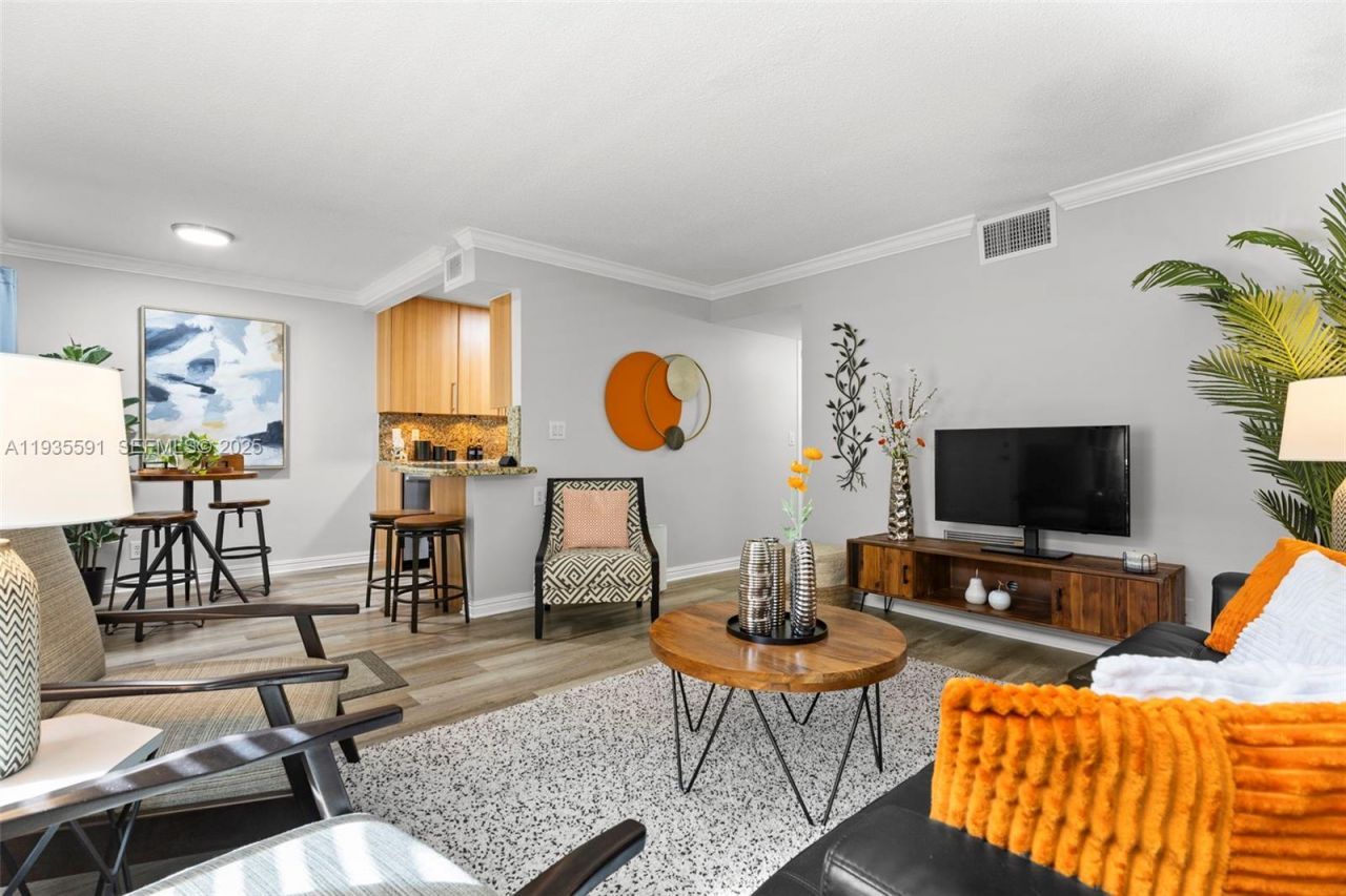 1125 NE 16th Pl, Unit 209, Fort Lauderdale, FL 33305 Photo