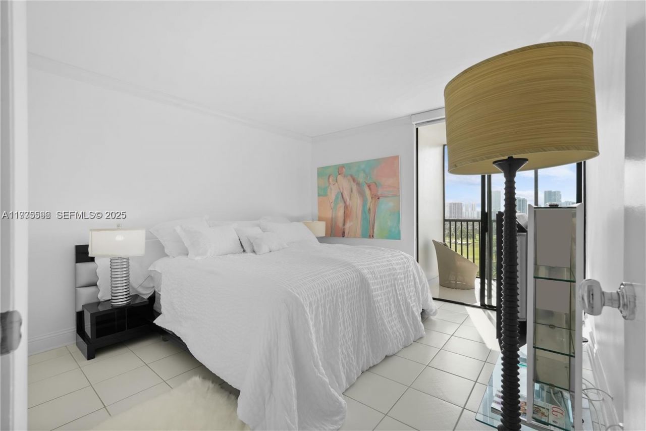 20301 W Country Club Dr , Unit 1226, Aventura, FL 33180 Photo