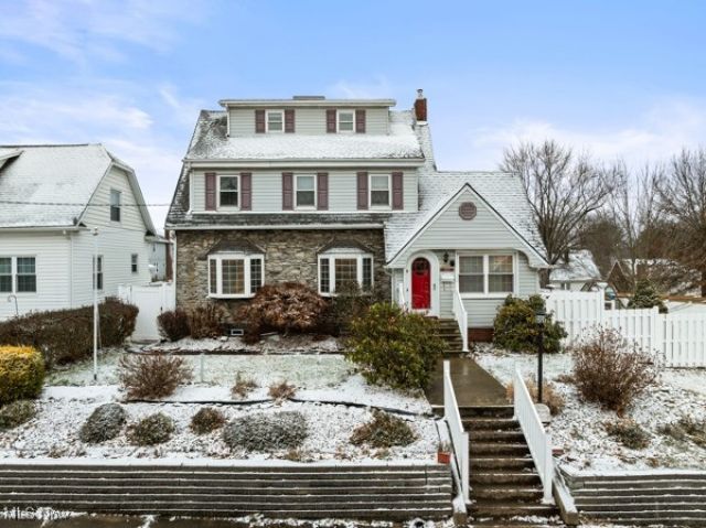 3521 Lindberg Way, Weirton, WV 26062 Main Photo