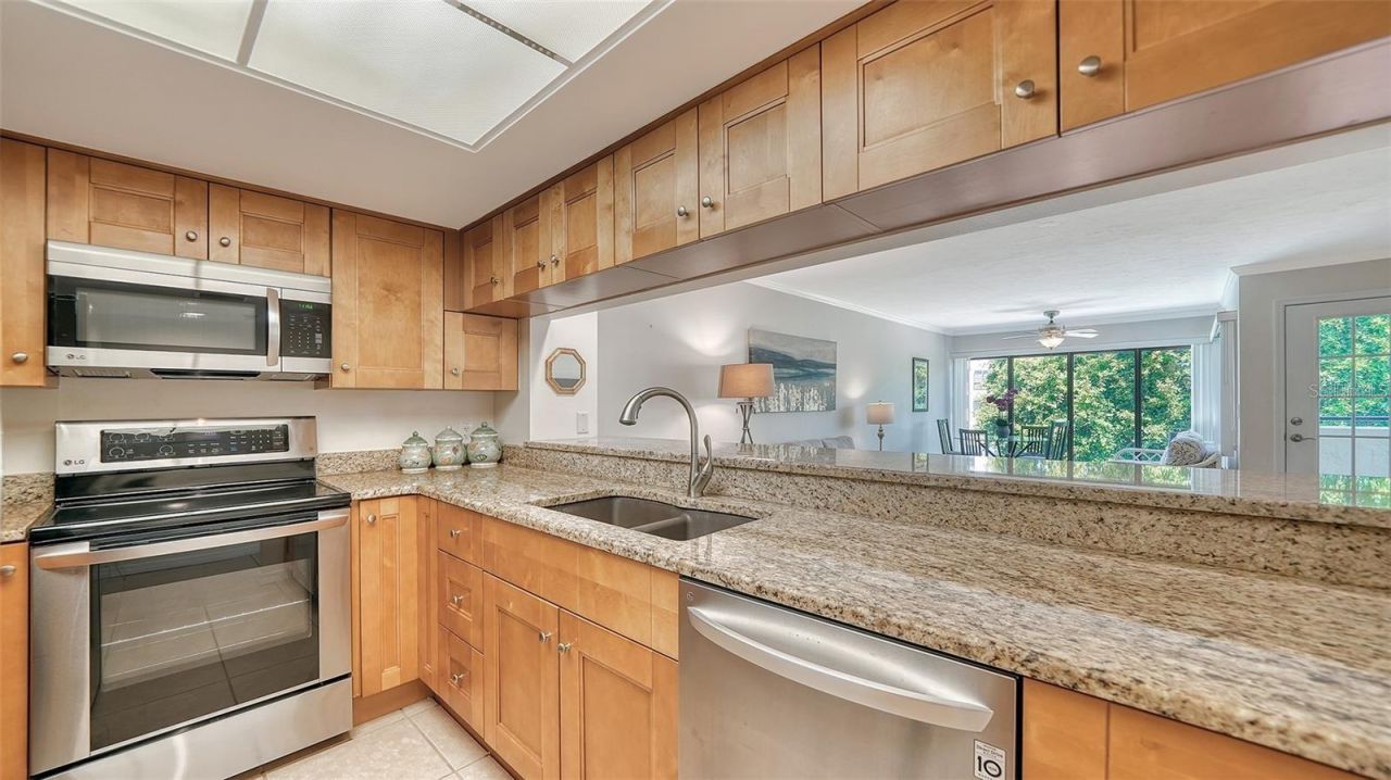 835 S Osprey Avenue, Unit 201, Sarasota, FL 34236 Photo