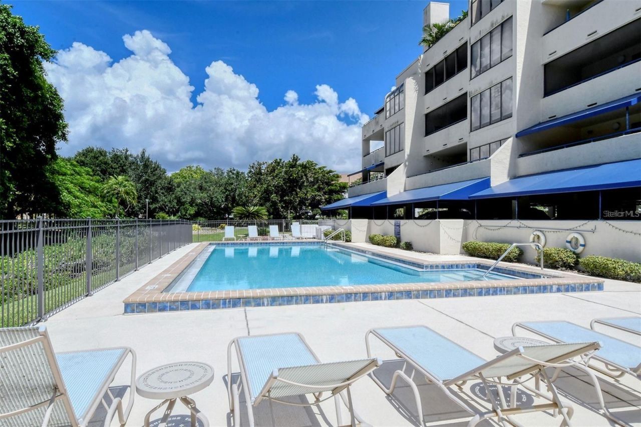 835 S Osprey Avenue, Unit 201, Sarasota, FL 34236 Photo