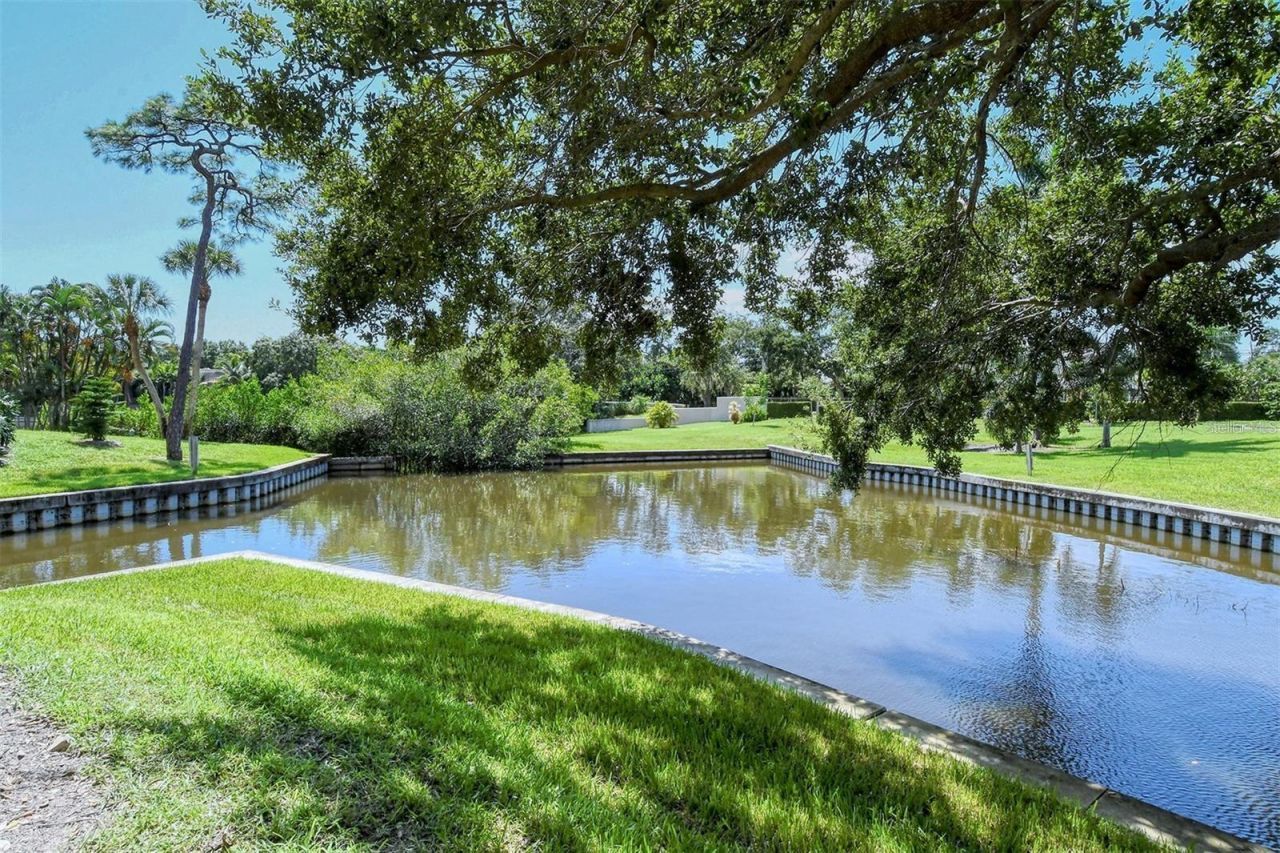 835 S Osprey Avenue, Unit 201, Sarasota, FL 34236 Photo