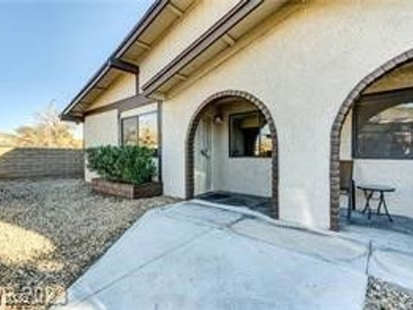 5705 Smoke Ranch Road, Unit B, Las Vegas, NV 89108