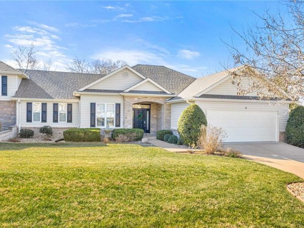 2 Highland Parkway, Bella Vista, AR 72715