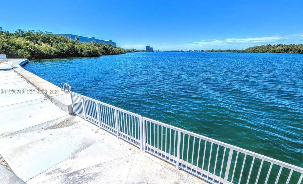 300 Bayview Dr, Unit 1603, Sunny Isles Beach, FL 33160 Photo