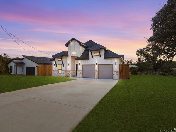 1416 Green Meadow, Spring Branch, TX 78070