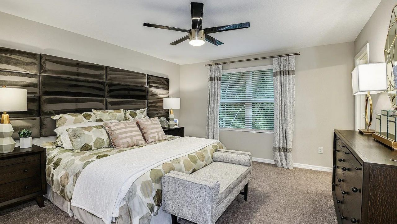 10557 Oakside Drive, Palmetto, FL 34221 Photo