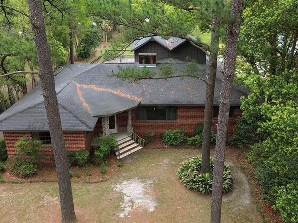 2315 Hillwood Drive S, Mobile, AL 36605