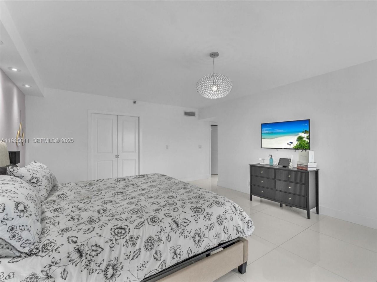 19707 Turnberry Way , Unit 21D, Aventura, FL 33180 Photo