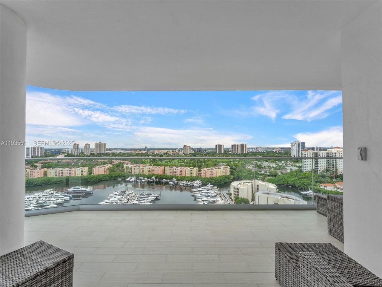 19707 Turnberry Way , Unit 21D, Aventura, FL 33180 Photo