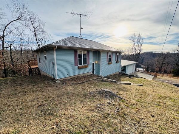 51 NW Ridge Drive, Eureka Springs, AR 72631