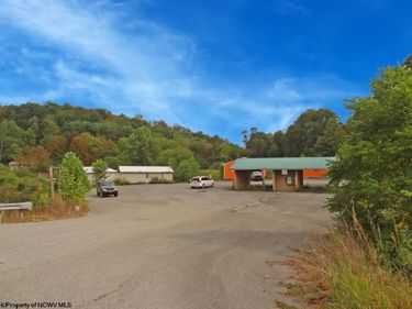 6281 Nestorville, Philippi, WV 26416