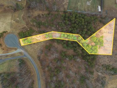 14 Caroline Ct, Union Hall, VA 24176